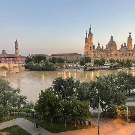 Apartamento Con Vistas Al Pilar Con Aparcamiento Privado Saragossa Exterior photo