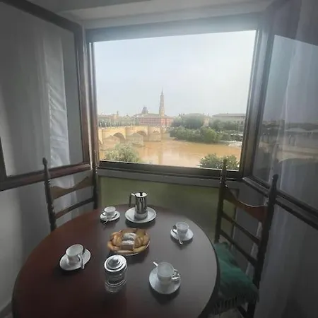 Apartamento Con Vistas Al Pilar Con Aparcamiento Privado Saragossa Exterior photo