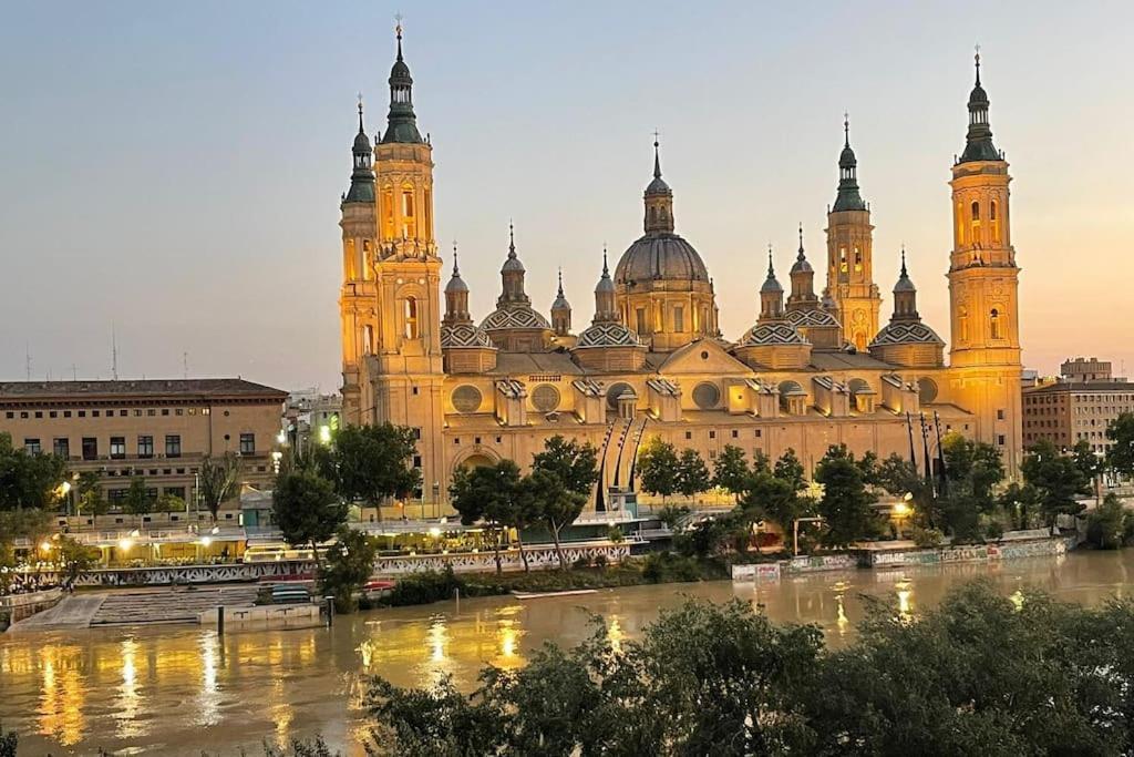 Con Vistas Al Pilar Con Aparcamiento Privado * Saragossa